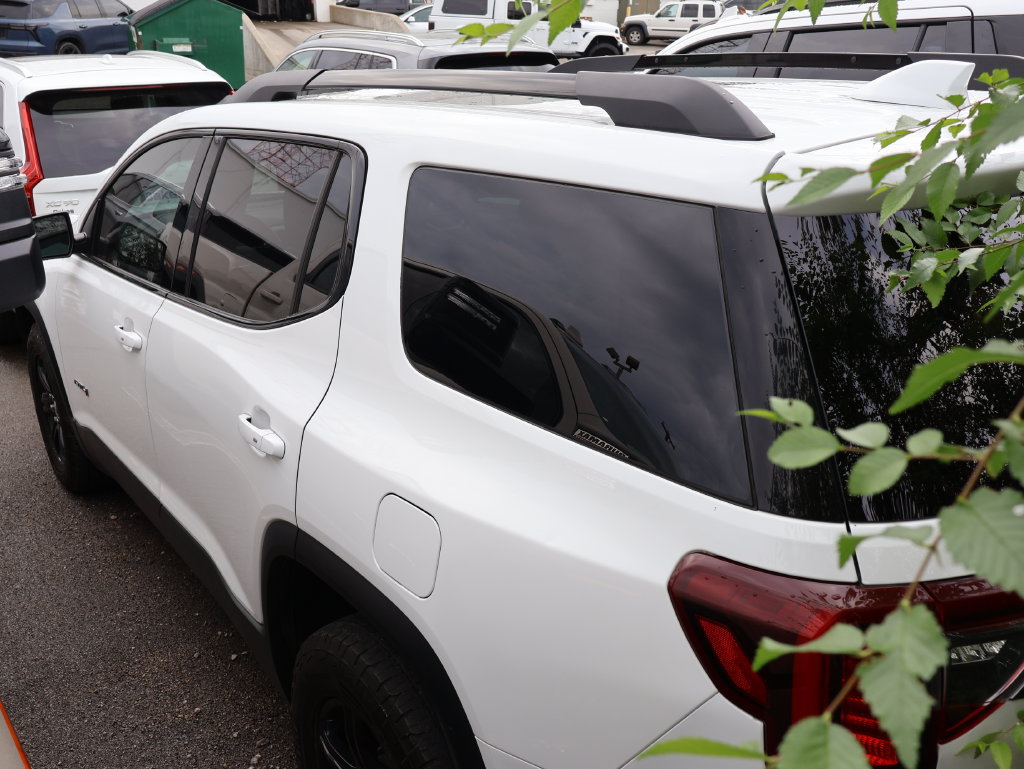 Used 2023 GMC Acadia AT4 w/ Technology Package AWD/4WD image 12