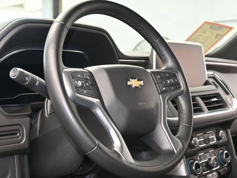 Used 2024 Chevrolet Suburban LT image 14