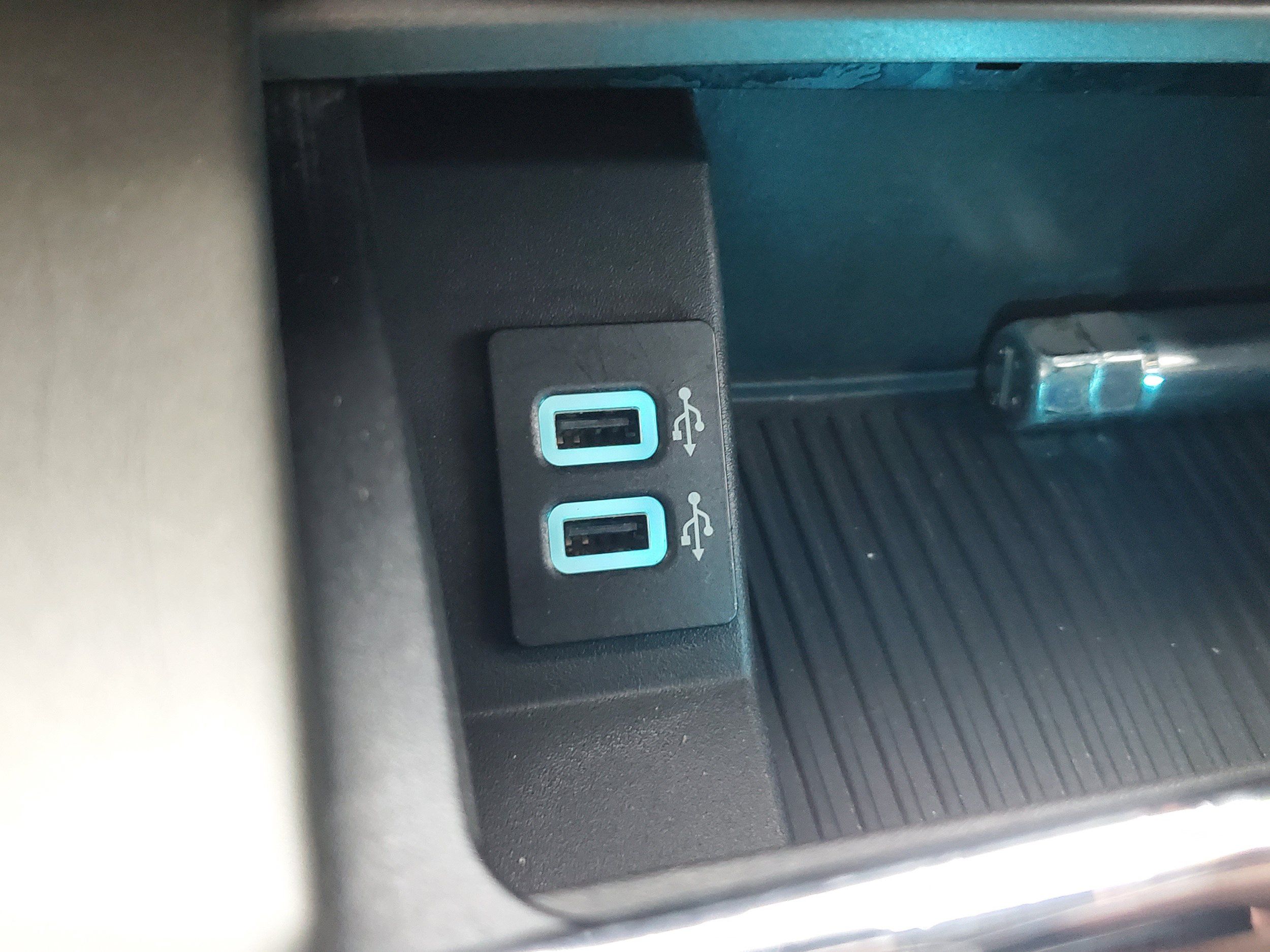 Used 2019 Ford Expedition XLT w/ Equipment Group 201A AWD/4WD image 22