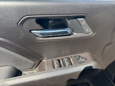 New 2026 Chevrolet Colorado LT w/ LT Convenience Package AWD/4WD image 8