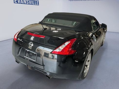 Used 2012 Nissan 370Z Touring w/ Sport Pkg RWD image 5