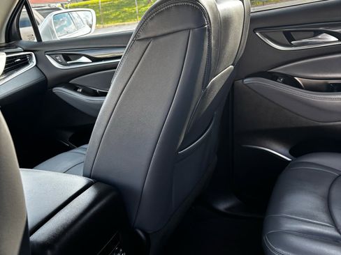 Used 2020 Buick Enclave Essence w/ Sound and Sites Package image 20