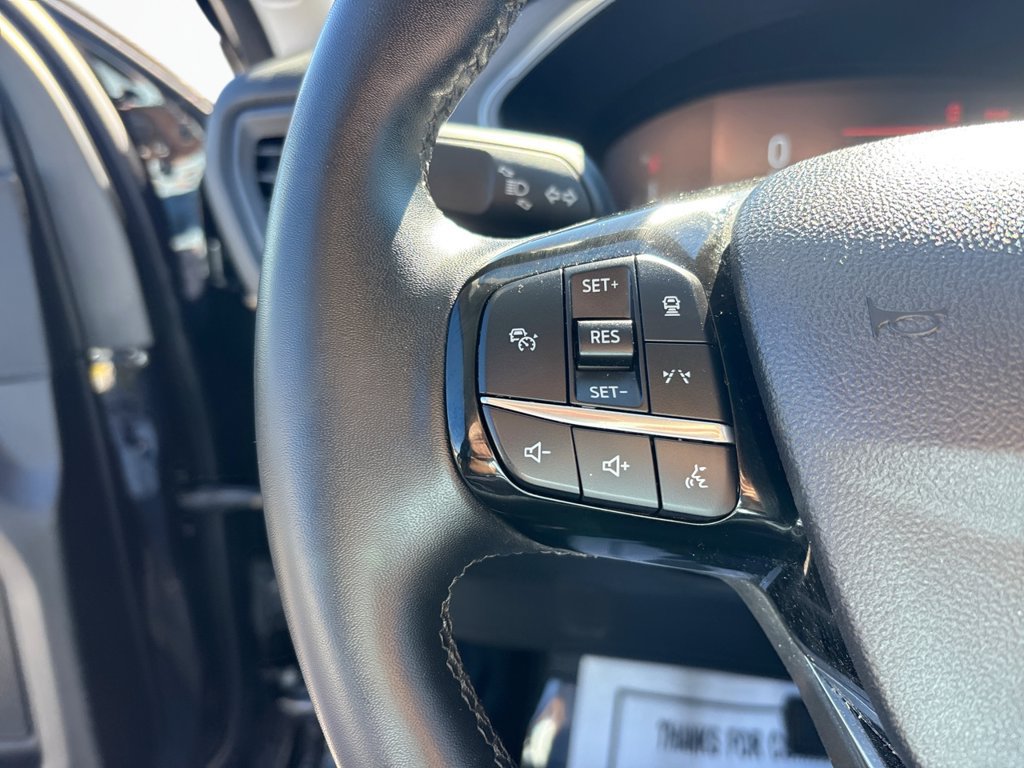 Used 2025 Ford Escape SE FWD image 31