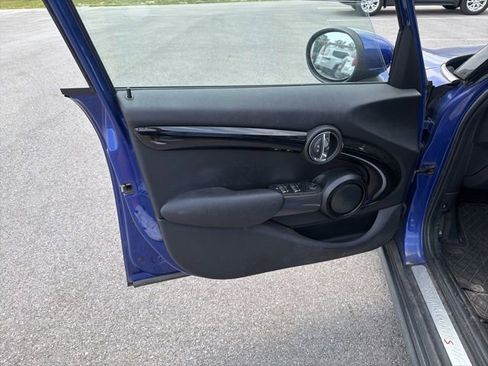Used 2020 MINI Cooper S w/ Signature Upholstery Package FWD image 11