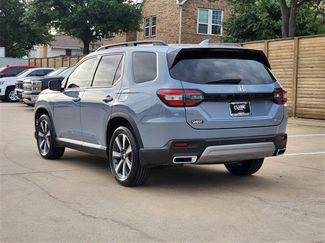 Used 2023 Honda Pilot Touring video 3