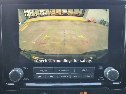 Used 2023 Nissan Frontier PRO-4X w/ Technology Package image 16