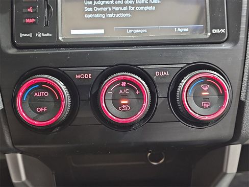 Used 2015 Subaru Forester 2.5i Touring w/ Eyesight & Navigation System image 20