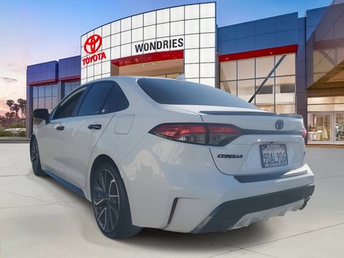 Used 2022 Toyota Corolla XSE image 3