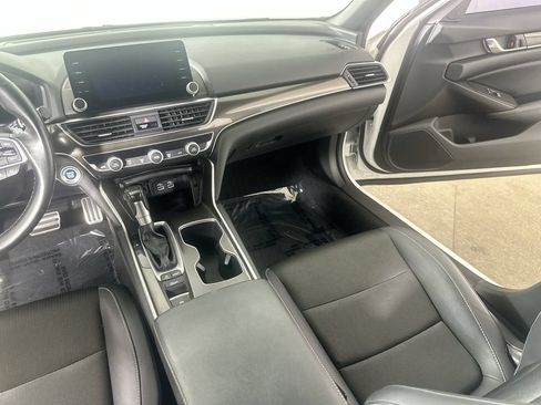 Used 2021 Honda Accord Sport image 19