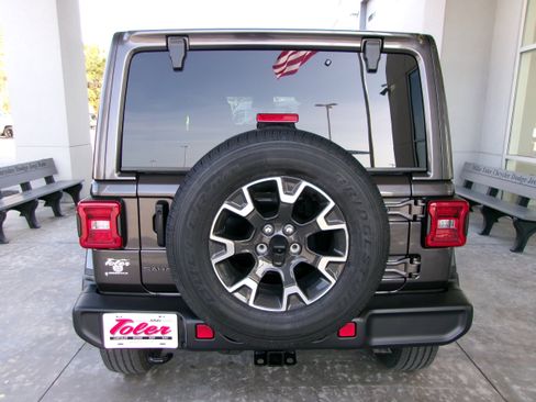 New 2025 Jeep Wrangler Unlimited Sahara image 22