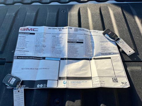 Used 2021 GMC Sierra 2500 AT4 w/ AT4 Premium Plus Package image 14