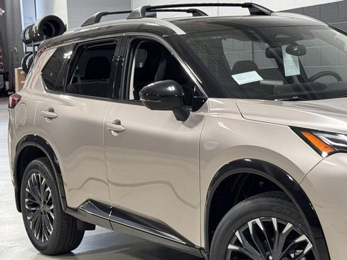 New 2026 Nissan Rogue Platinum w/ Platinum Premium Package image 4