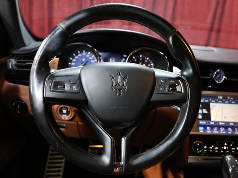 Used 2015 Maserati Quattroporte S Q4 image 15