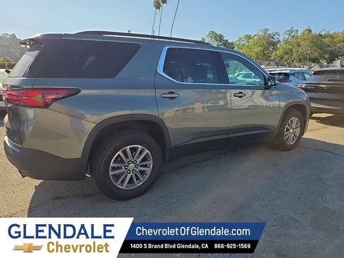 Used 2022 Chevrolet Traverse LT w/ LPO, Floor Liner Package FWD image 6