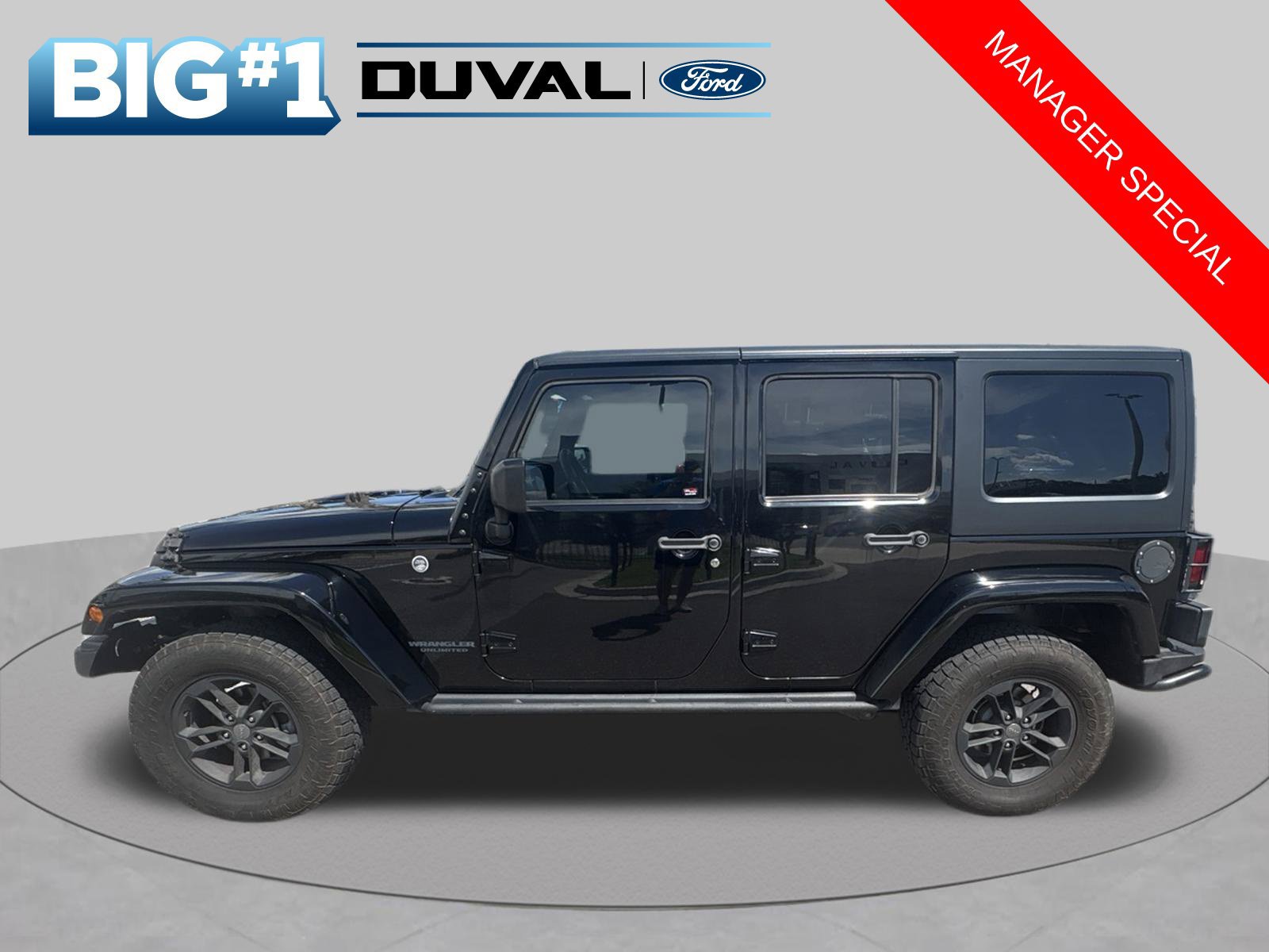 Used 2017 Jeep Wrangler Unlimited Sahara AWD/4WD image 5