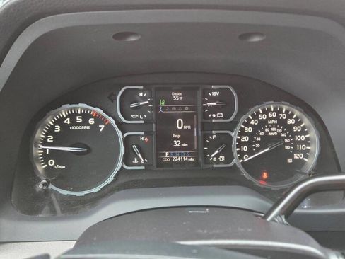 Used 2018 Toyota Tundra SR5 image 21