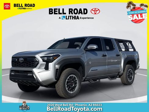 Used 2025 Toyota Tacoma TRD Off-Road AWD/4WD image 1