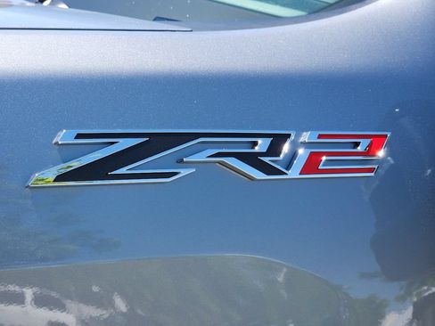 Used 2025 Chevrolet Silverado 2500 ZR2 w/ Technology Package AWD/4WD image 10