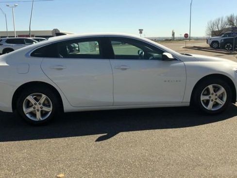 Used 2024 Chevrolet Malibu LS image 9