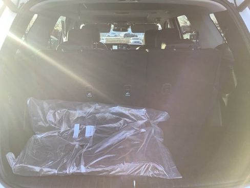 Used 2021 Hyundai Palisade SEL w/ Premium Package image 12