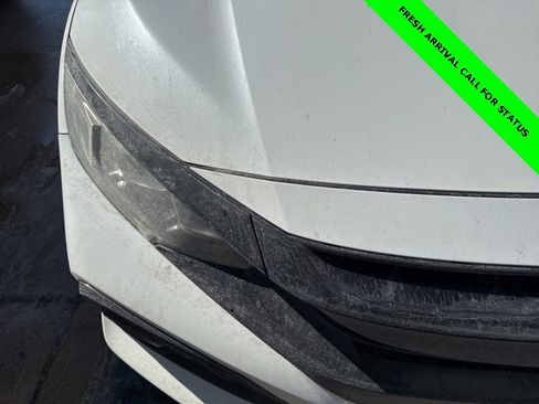 Used 2018 Honda Civic EX image 3
