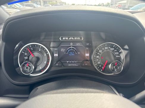 Used 2023 RAM 2500 Big Horn w/ Level 2 Equipment Group AWD/4WD image 6