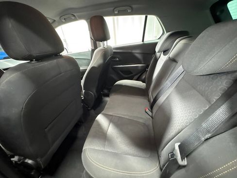 Used 2019 Chevrolet Trax LS FWD image 20