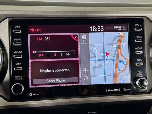 Used 2020 Toyota Tacoma SR5 image 32