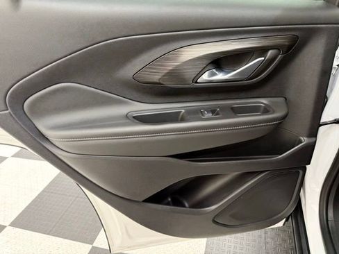 Used 2024 GMC Terrain SLE image 14