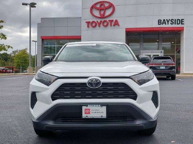 Certified 2022 Toyota RAV4 LE AWD/4WD image 6