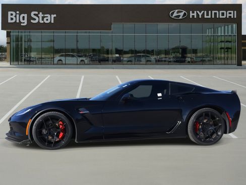 Used 2016 Chevrolet Corvette Z06 w/ 3LZ Preferred Equipment Group image 2