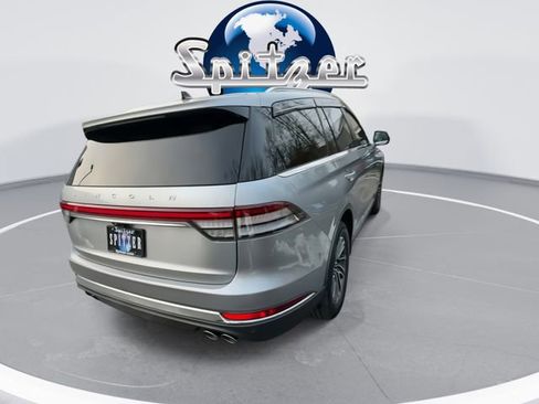 Used 2023 Lincoln Aviator AWD image 9
