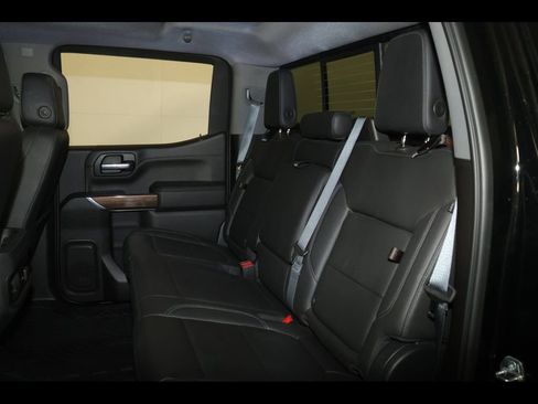 Used 2021 Chevrolet Silverado 1500 LT Trail Boss w/ LT Trail Boss Premium Package image 33