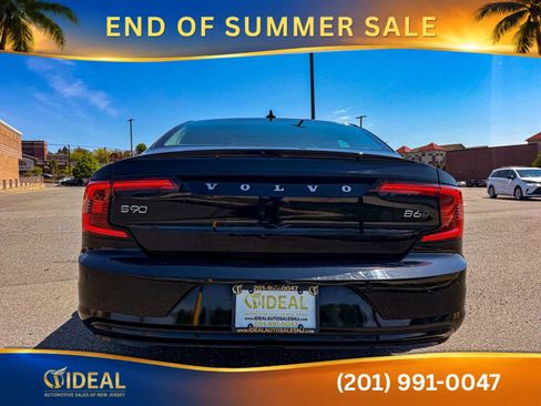 Used 2022 Volvo S90 B6 Momentum AWD/4WD image 7