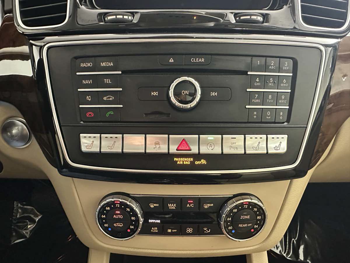 Used 2019 Mercedes-Benz GLS 550 4MATIC w/ Driver Assistance Package image 40