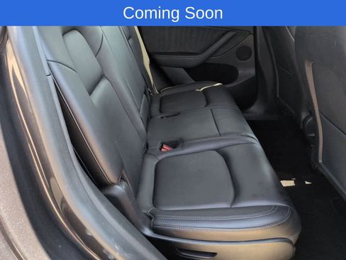 Used 2024 Tesla Model Y Long Range AWD/4WD image 19