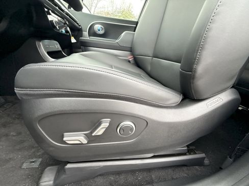 New 2026 Hyundai Ioniq 9 SEL image 14