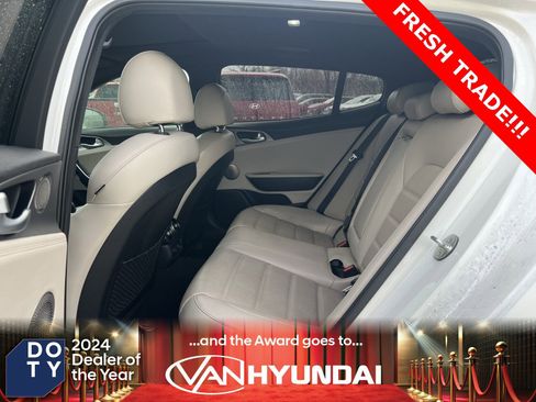 Used 2019 Kia Stinger GT2 image 18