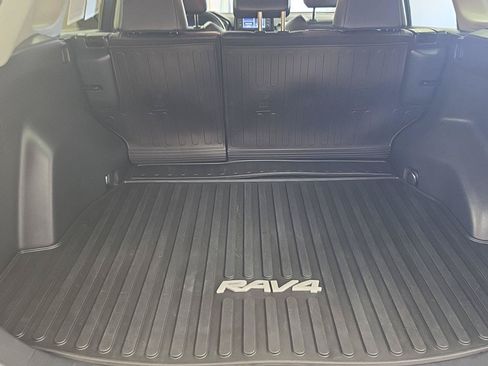 Used 2019 Toyota RAV4 XLE Premium w/ Cold Weather Package AWD/4WD image 16