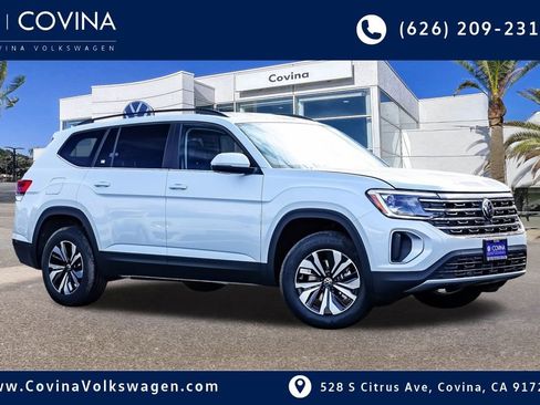 New 2026 Volkswagen Atlas SE image 1