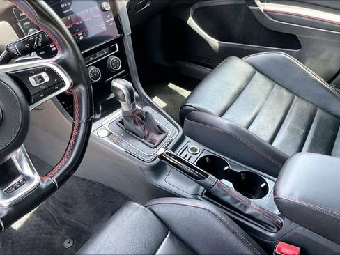 Used 2018 Volkswagen GTI SE w/ SE Leather Package FWD image 17