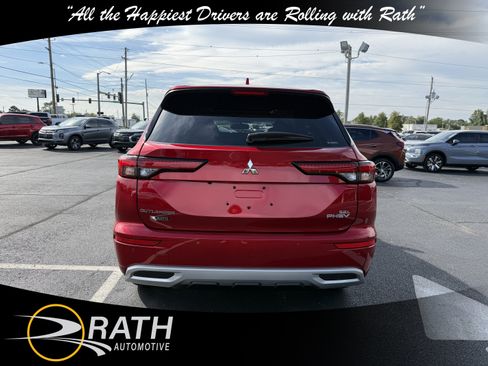 New 2025 Mitsubishi Outlander SEL image 8