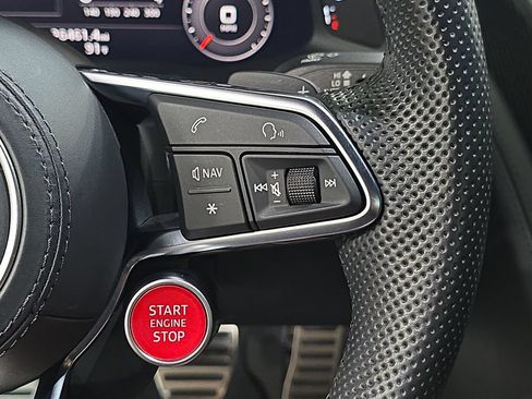 Used 2021 Audi R8 V10 w/ Premium Package RWD image 19