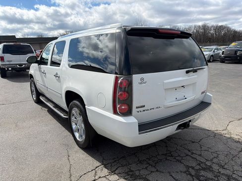 Used 2009 GMC Yukon XL Denali image 26