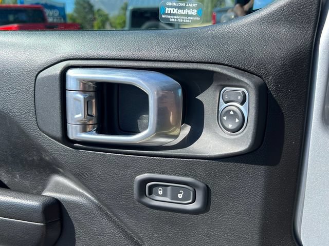 Used 2023 Jeep Wrangler Unlimited AWD/4WD image 28