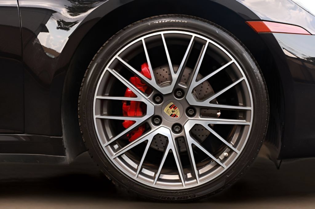 Used 2021 Porsche 911 Carrera RWD image 53