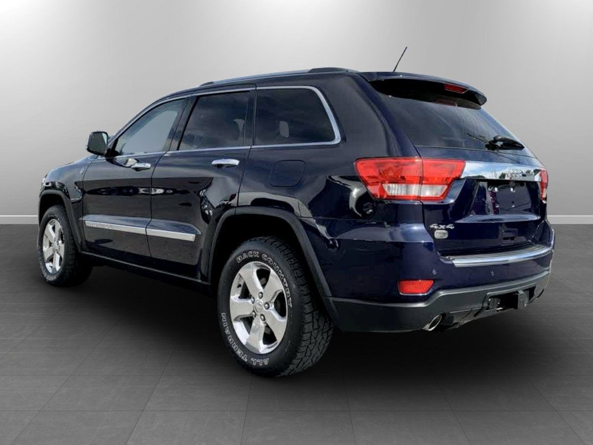 Used 2013 Jeep Grand Cherokee Overland w/ Advance Technology Group AWD/4WD image 5