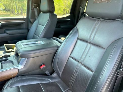 Used 2022 Chevrolet Silverado 1500 High Country w/ High Country Premium Package AWD/4WD image 14
