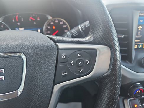 Used 2023 GMC Acadia SLE w/ Driver Convenience Package image 14