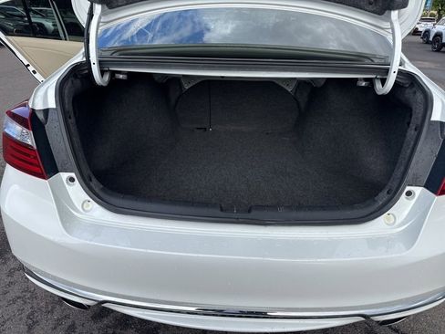 Used 2017 Honda Accord EX-L image 12